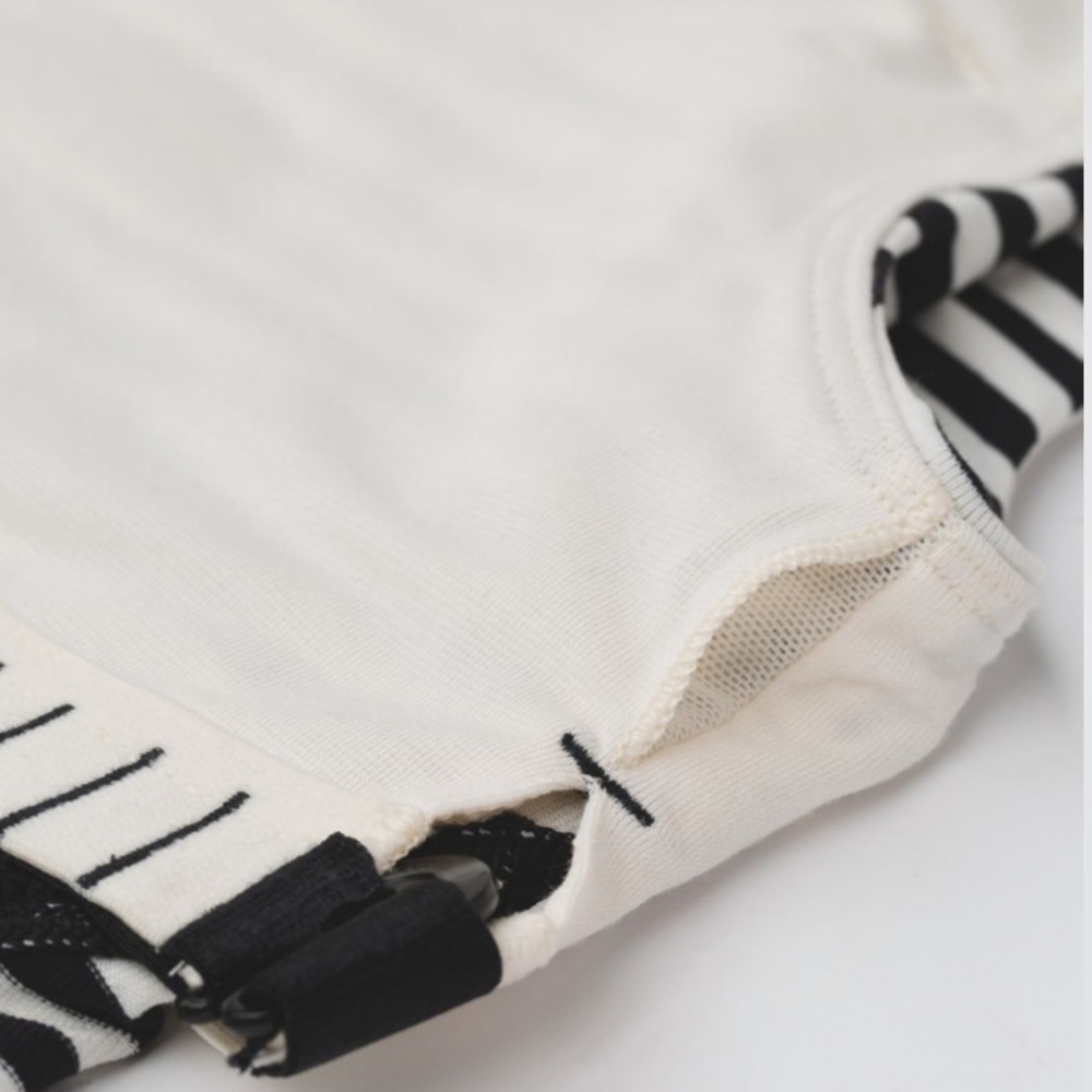 πSALEπ Lululemon Black/White Striped Amala Tank - Picture 10 of 15